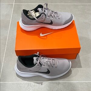 Nike Amethyst Ask and Black Flex Experience RN 11 Sneakers